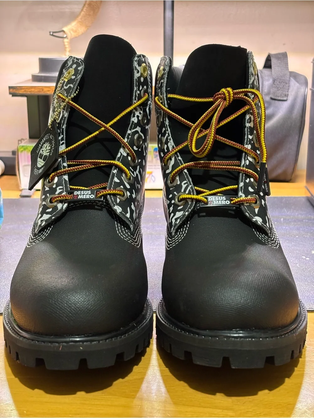 TIMBERLAND THE BRONX BOOK BODEGA “BOYS” DESUS & MERO BOOTS MENS.
